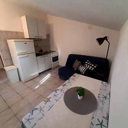 Toni - Maslina Apartment
